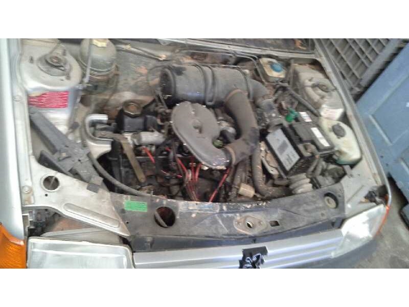 peugeot 205 berlina del año 1988