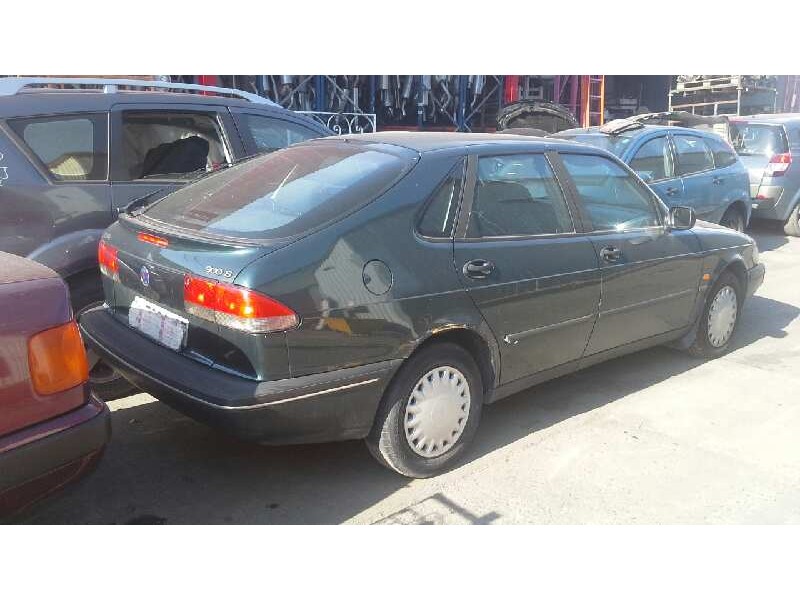 saab 900 berlina del año 1994