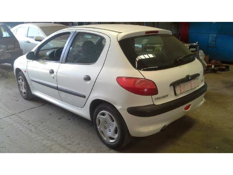 peugeot 206 berlina del año 1999