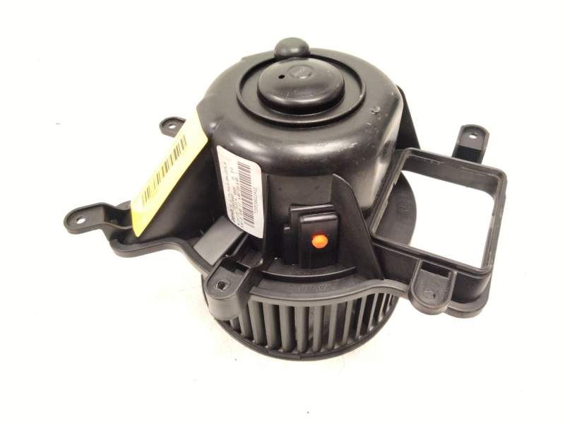 Recambio de motor calefaccion para peugeot 5008 (0u_, 0e_) 1.6 16v referencia OEM IAM T3953002  