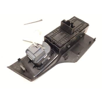 Recambio de mando elevalunas delantero izquierdo para seat arona style edition referencia OEM IAM 5G0959857  