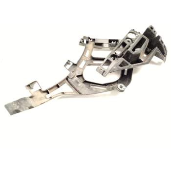 SOPORTE PARAGOLPES TRASERO DERECHO 9810591480 