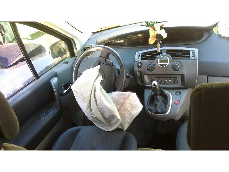 renault scenic ii del año 2006