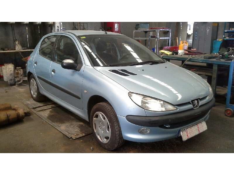 peugeot 206 berlina del año 2001