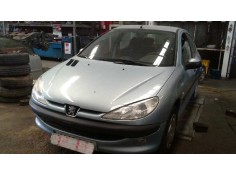 peugeot 206 berlina del año 2001 2