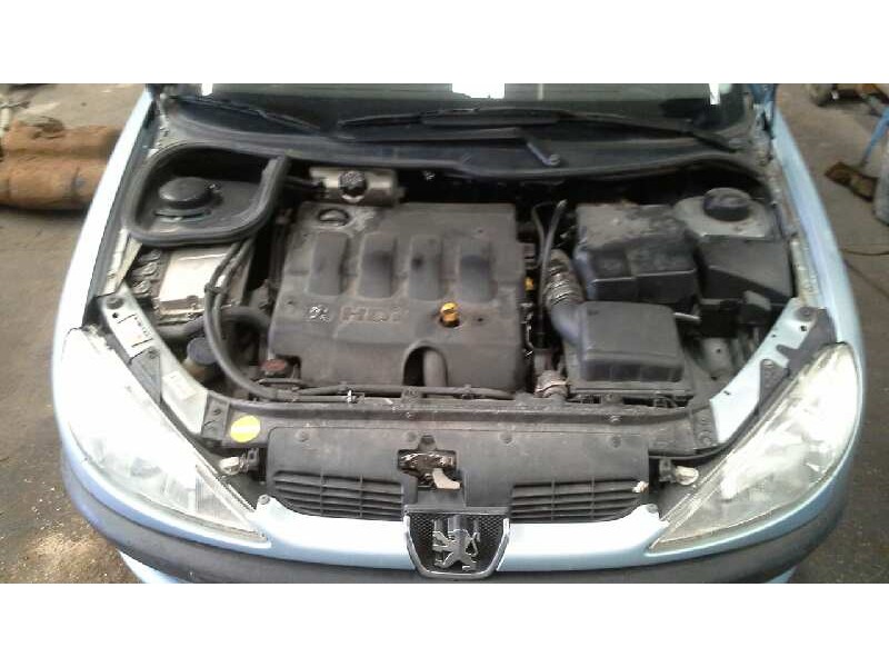 peugeot 206 berlina del año 2001