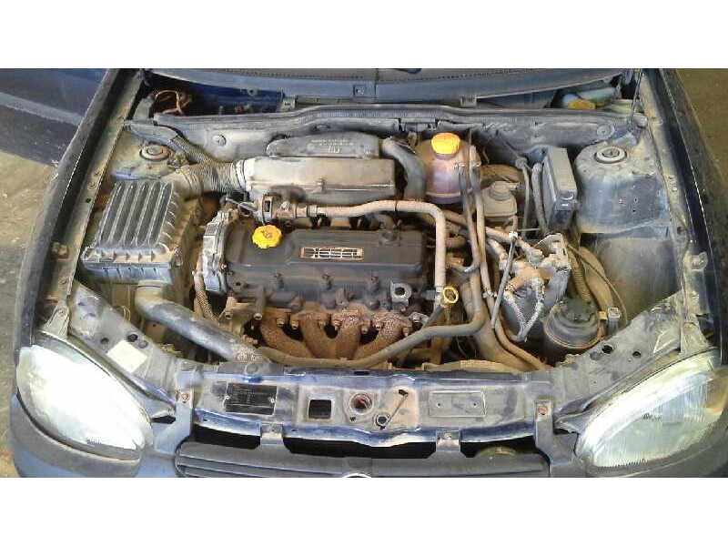 opel corsa b del año 1999