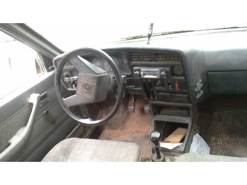 opel ascona c del año 1985