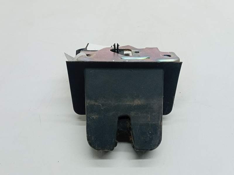 Recambio de cerradura maletero / porton para seat arona style edition referencia OEM IAM 6F9827520  