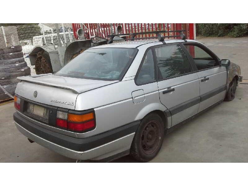 volkswagen passat berlina (312) del año 1990