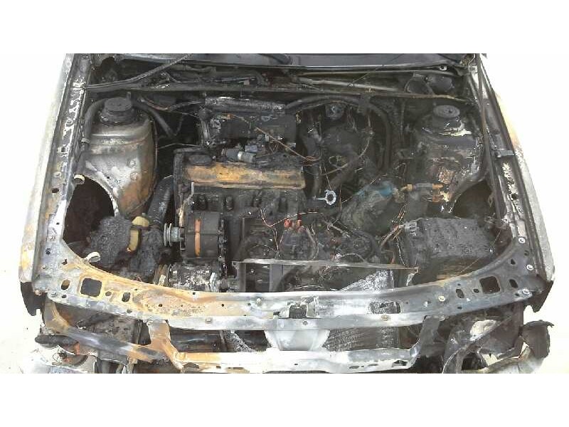 volkswagen passat berlina (312) del año 1990