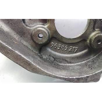 Recambio de soporte bomba inyeccion para peugeot 307 (s1) 2.0 hdi cat referencia OEM IAM 96389217  