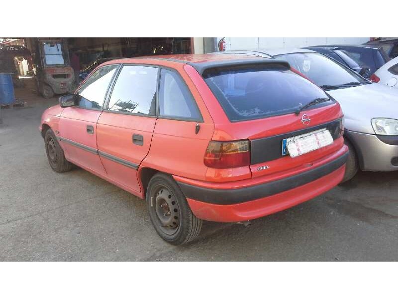 opel astra f berlina del año 1994