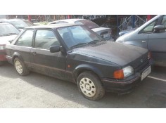 ford escort berlina del año 1989