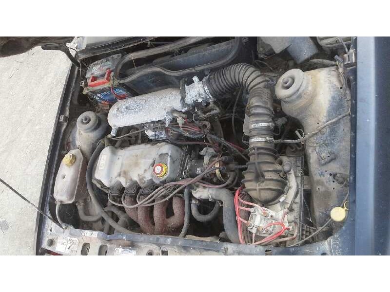 ford escort berlina del año 1989