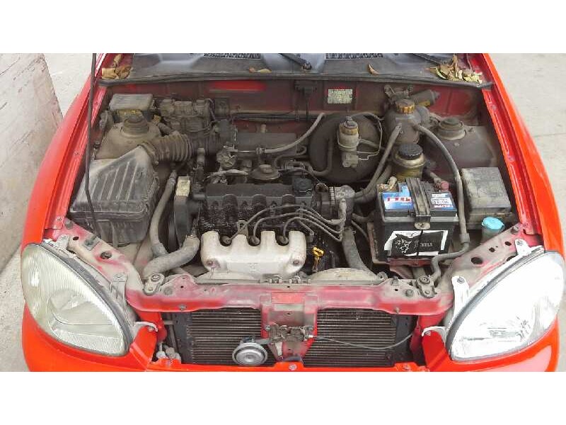 daewoo lanos del año 2000