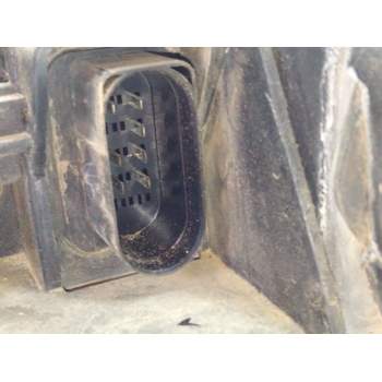 Recambio de faro derecho para audi q7 (4lb) 3.0 tdi quattro referencia OEM IAM 4L0941004  