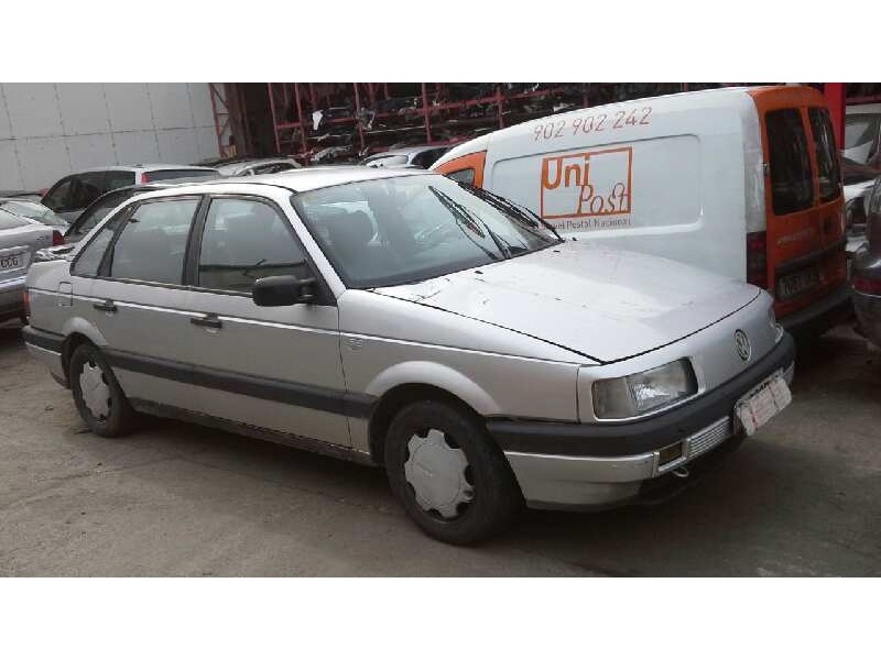 volkswagen passat berlina (312) del año 1989