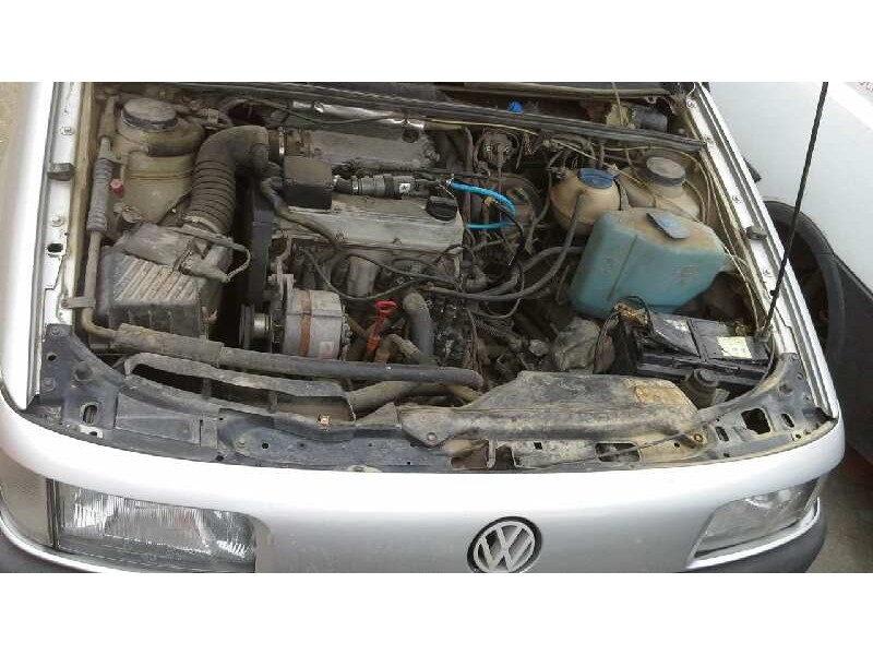volkswagen passat berlina (312) del año 1989