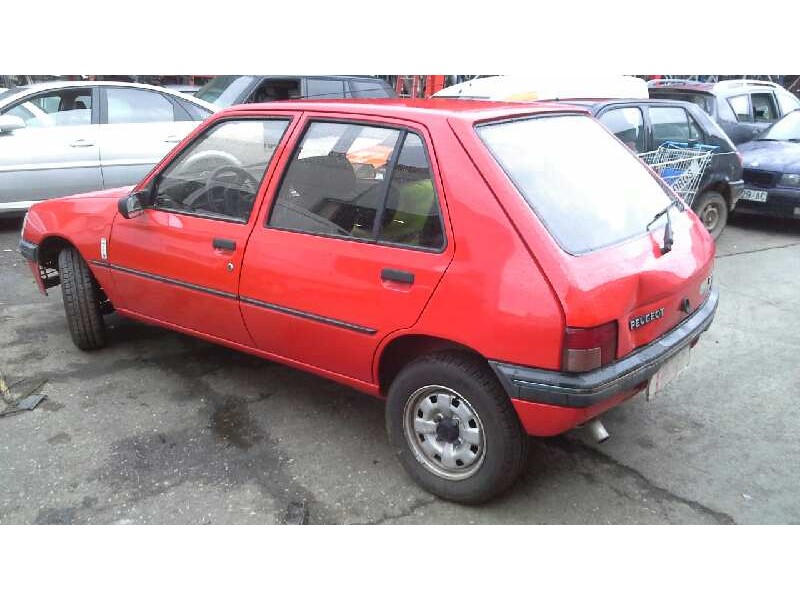 peugeot 205 berlina del año 1994