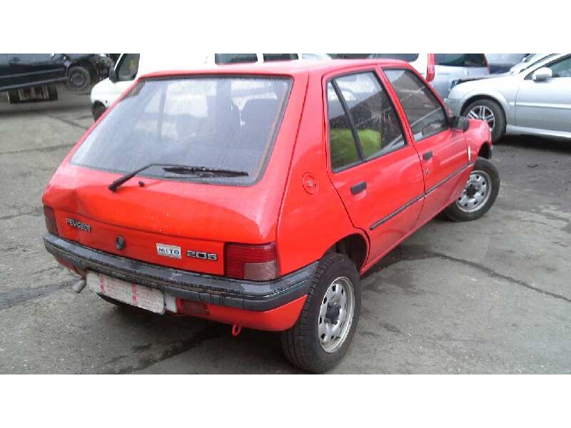 peugeot 205 berlina del año 1994