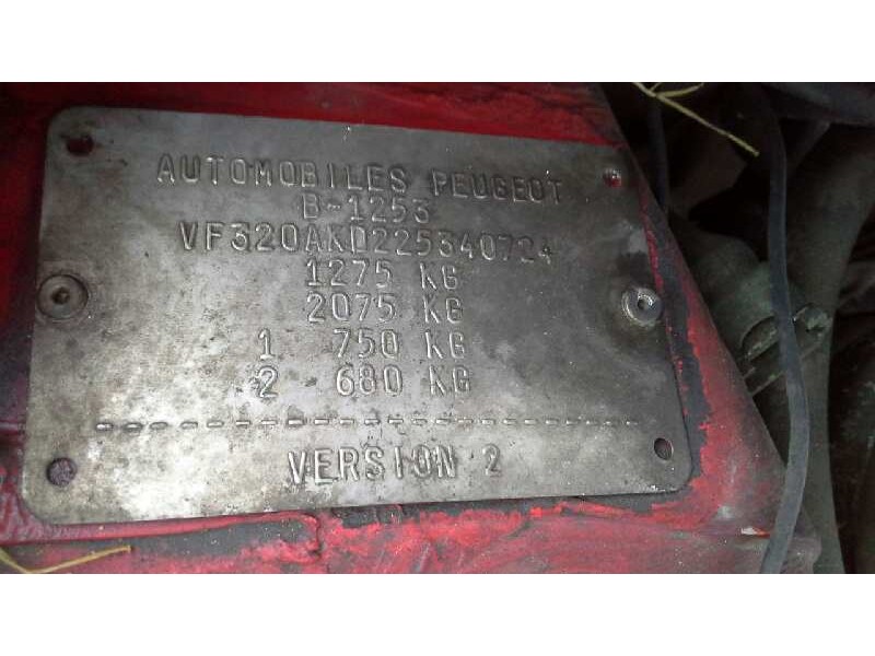 peugeot 205 berlina del año 1994