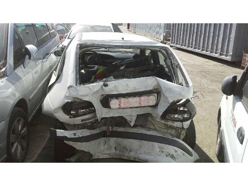 renault megane i berlina hatchback (ba0) del año 1998