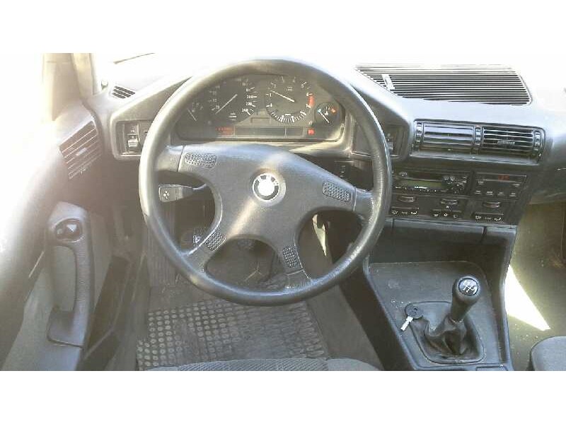 bmw serie 5 berlina (e34) del año 1988