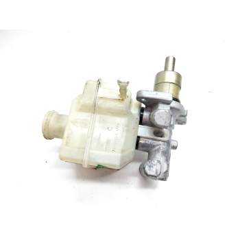 Recambio de bomba freno para land rover discovery v6 td hse referencia OEM IAM 74471269C  