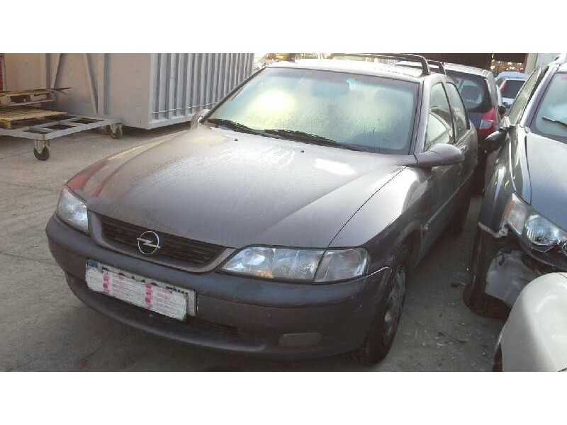 opel vectra b berlina del año 1998