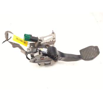 PEDAL EMBRAGUE 