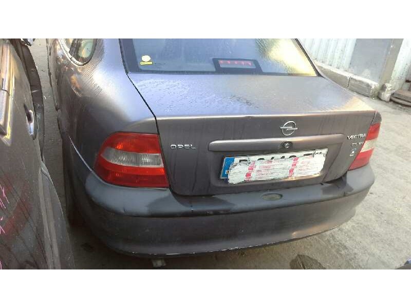 opel vectra b berlina del año 1998