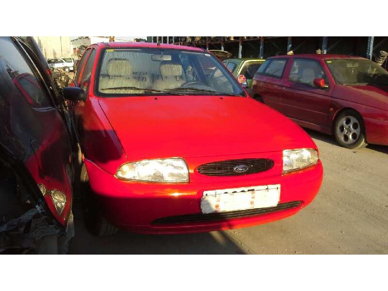 ford fiesta berlina del año 1997