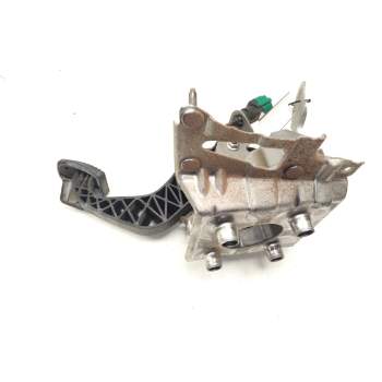 Recambio de pedal embrague para citroën c4 ii (nc_) 1.6 hdi 110 referencia OEM IAM   