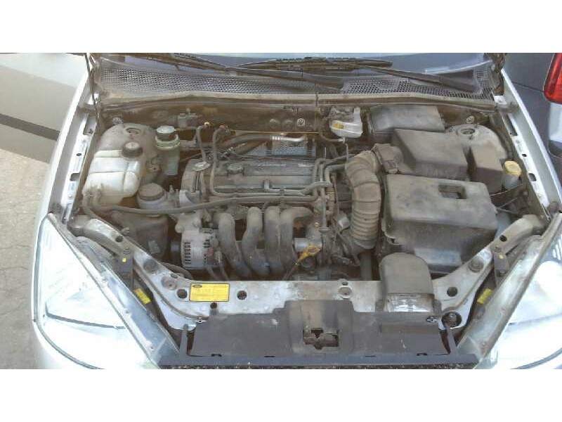 ford focus berlina (cak) del año 2000