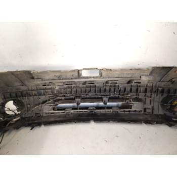Recambio de paragolpes delantero para land rover discovery v6 td hse referencia OEM IAM LR006696  