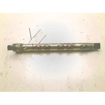 Recambio de rampa inyectora para bmw 1 (f20) 120 d referencia OEM IAM 780912804  