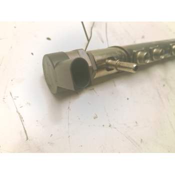 Recambio de rampa inyectora para bmw 1 (f20) 120 d referencia OEM IAM 780912804  