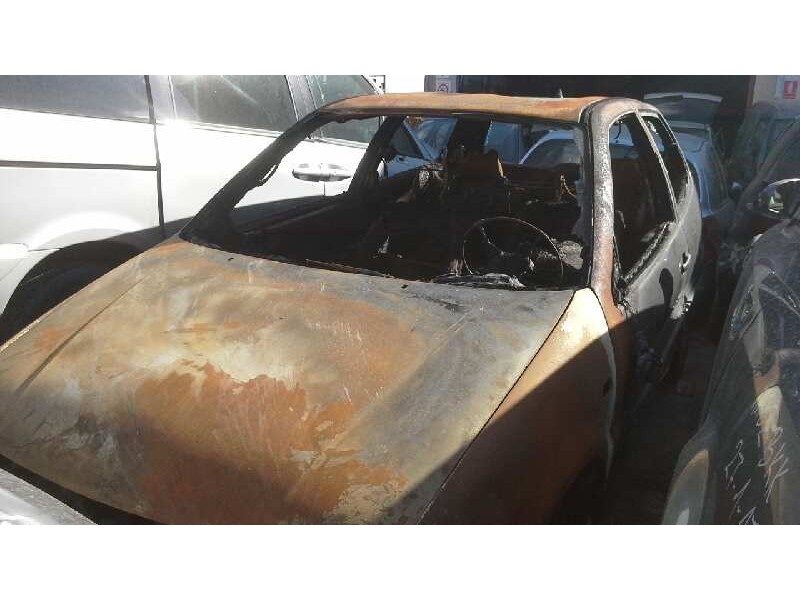 volkswagen polo berlina (6n1) del año 1998