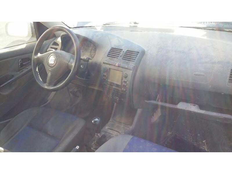 seat ibiza (6k1) del año 2001