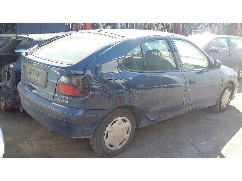 renault megane i berlina hatchback (ba0) del año 1997
