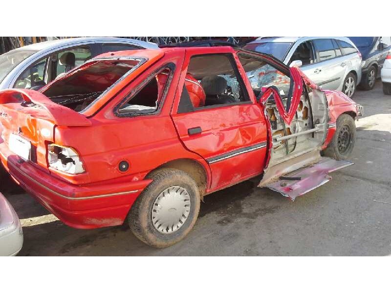 ford escort berlina/turnier del año 1993