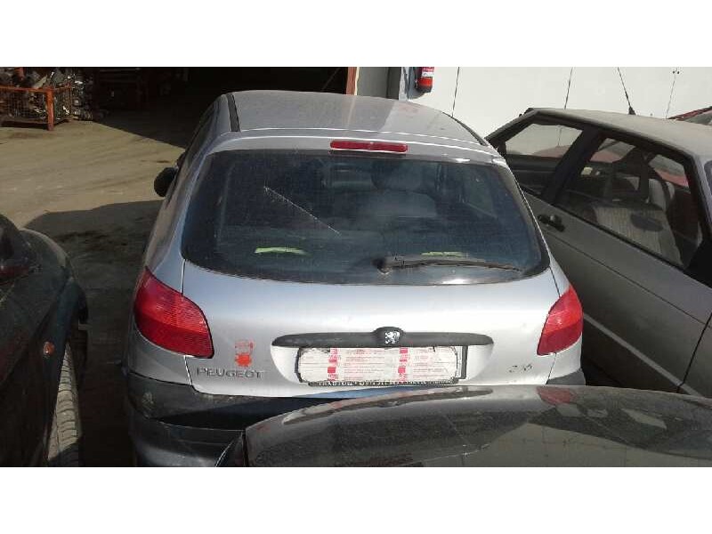 peugeot 206 berlina del año 1998