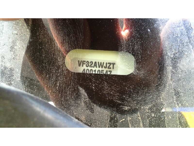 peugeot 206 berlina del año 1998