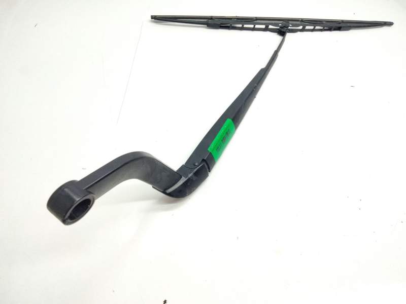 Recambio de brazo limpia delantero izquierdo para land rover discovery v6 td hse referencia OEM IAM   