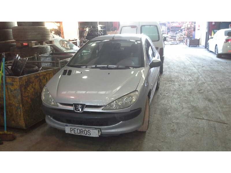 peugeot 206 berlina del año 2004