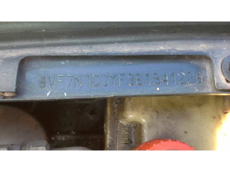 citroen xsara berlina del año 1998