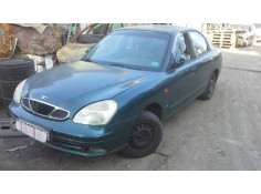 daewoo nubira berlina del año 2002