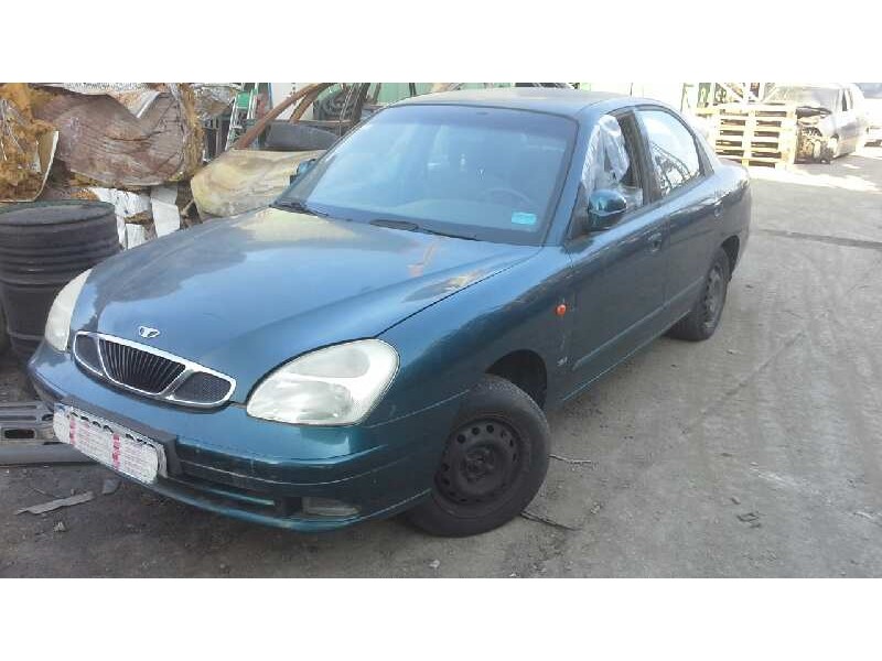 daewoo nubira berlina del año 2002