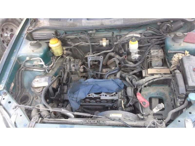 daewoo nubira berlina del año 2002